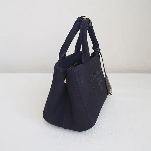 すぐ届くプラダ カナパ ショルダーバッグ 1BA038 2CYA 8OM