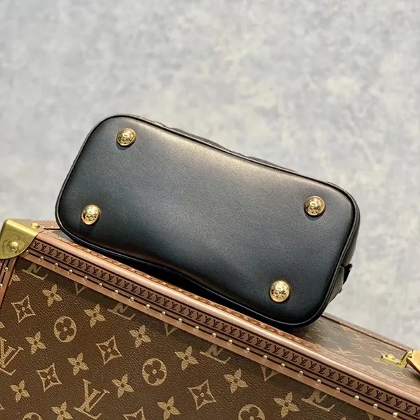 【大人気シリーズ☆】ルイヴィトン Alma BB キルティング M59822