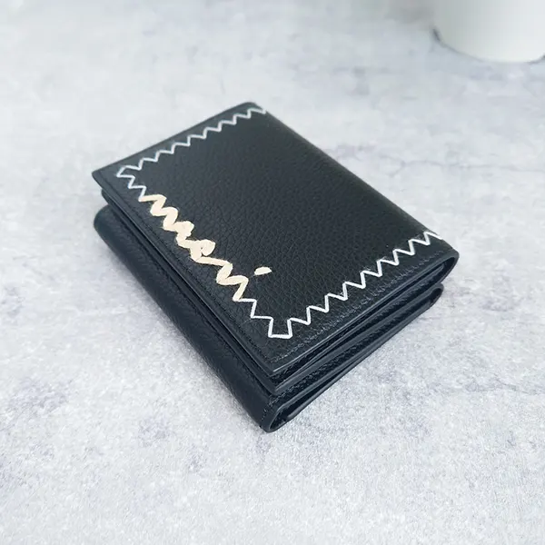 すぐ届くマルニ PFMO0105U1 三つ折り財布 コピー