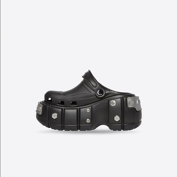 バレンシアガ クロックス 偽物【25SS】バレンシアガ Hard Crocs サンダル 厚底 ロゴ
