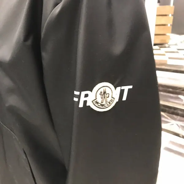 限定コラボ【モンクレール x FRGMT 偽物】FRGMT Ostriaボンバー☆2色 K109U1A00009M5238999