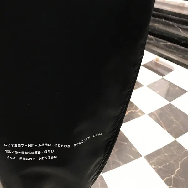 限定コラボ【モンクレール x FRGMT 偽物】FRGMT Ostriaボンバー☆2色 K109U1A00009M5238999