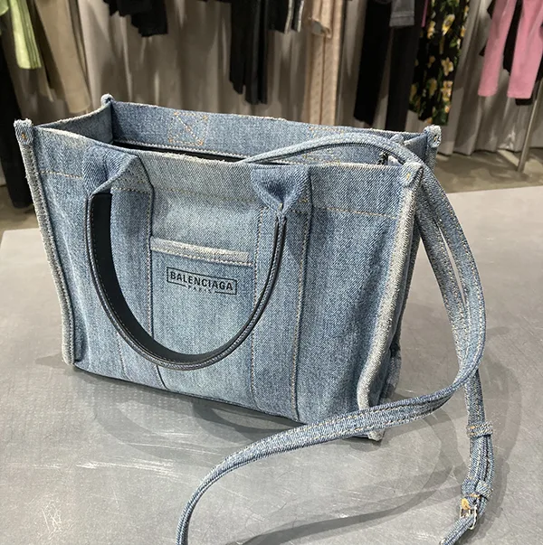 バレンシアガ Denim Washed Frayed トートS バッグ コピー ユニセックス bl254231