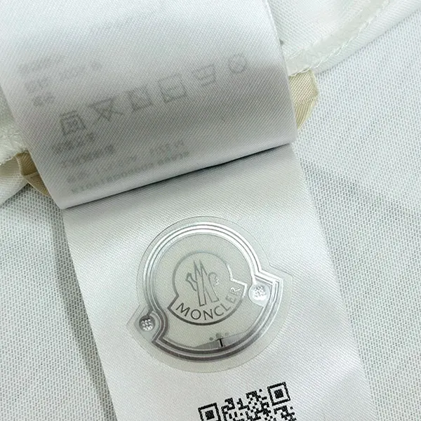 大人気定番☆モンクレール グラフィティ ロゴ ロングスリーブ Tシャツ コピー ロンT K1091 8D00005 89AJS