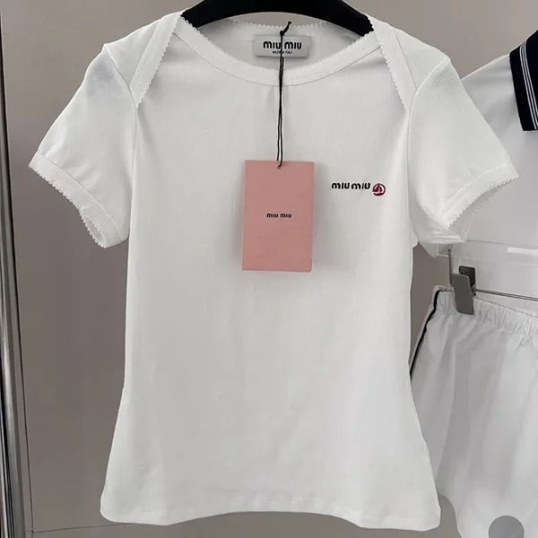 超人気【ミュウミュウ】Petit Bateau ミュウミュウ スリムTシャツ 偽物 MJN563