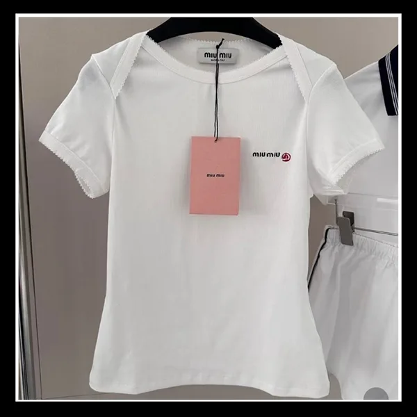 超人気【ミュウミュウ】Petit Bateau ミュウミュウ スリムTシャツ 偽物 MJN563