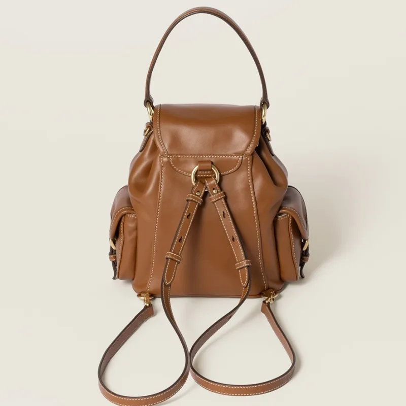 ミュウミュウ レザー バックパック コピー商品 2色 miu0610