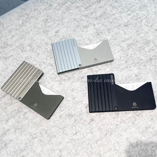 【リモワ】アルミニウム カードホルダー 偽物 名刺入れ rm25613