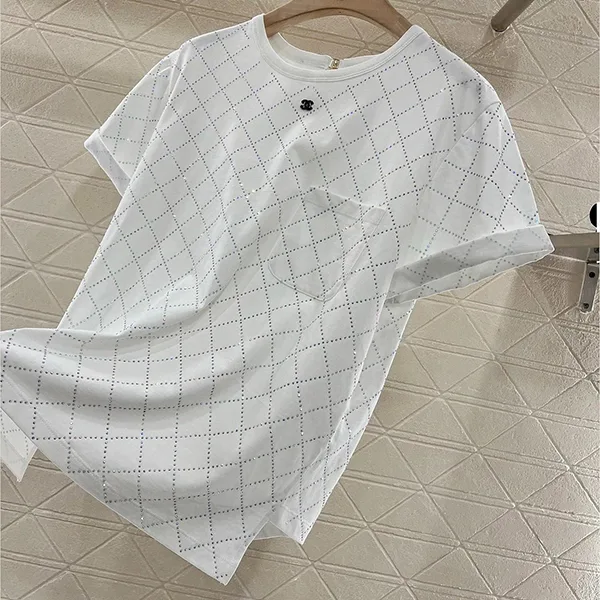 早い者勝ちバックスタイルもエレガント♡シャネルマトラッセTシャツ 偽物 P79556