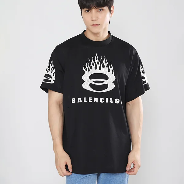 ★バレンシアガ★バーニング ユニティ オーバーサイズ Tシャツ 偽物 bl2572