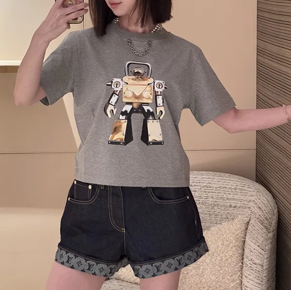 ルイヴィトン Ｔシャツ パチモン 1AI43【遊び心あるロボットプリントが魅力】