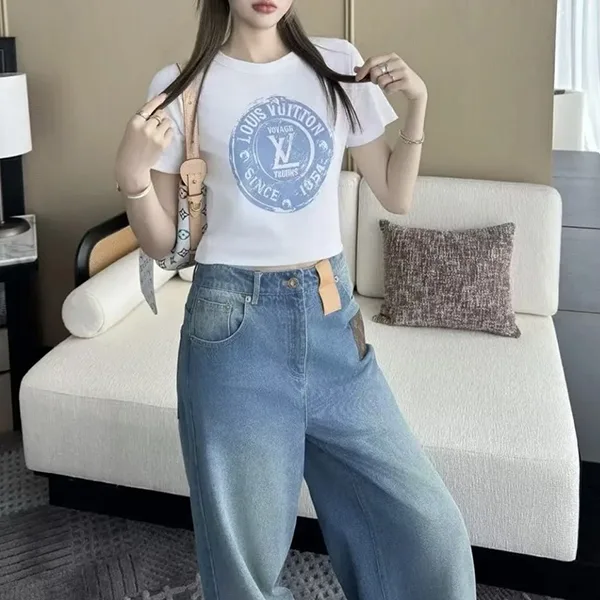 ルイヴィトン★クロップトップ 偽物 Tシャツ【幅広いコーデで活躍♪】1AHIZ
