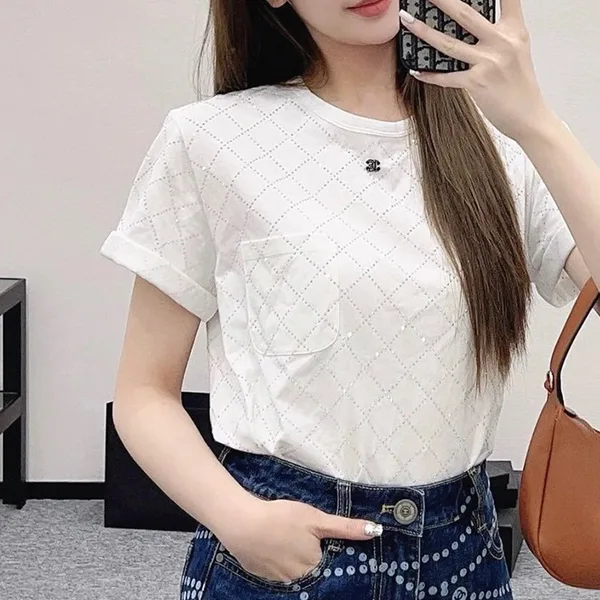 早い者勝ちバックスタイルもエレガント♡シャネルマトラッセTシャツ 偽物 P79556